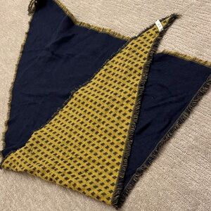 BP. Navy and Mustard Patterned Knit Scarf